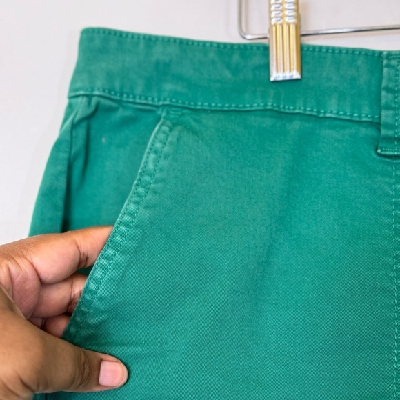 Torrid 3.5 Inch Stretch Twill Mid-Rise Button Fly Short - Picture 9 of 13